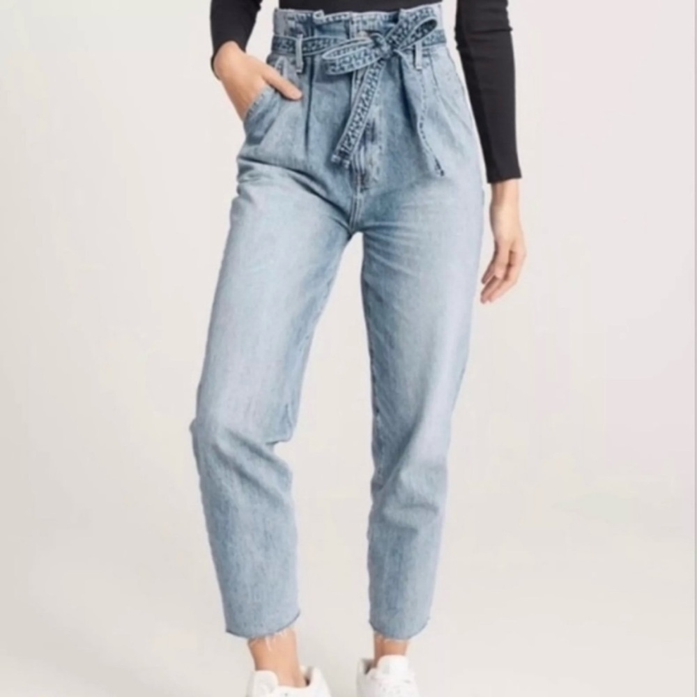 Abercrombie & Fitch A&F High Rise Paperbag Raw Hem Mom Jeans Sz 25 0